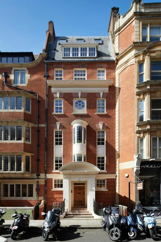 12 Hans Rd  Building.JPG