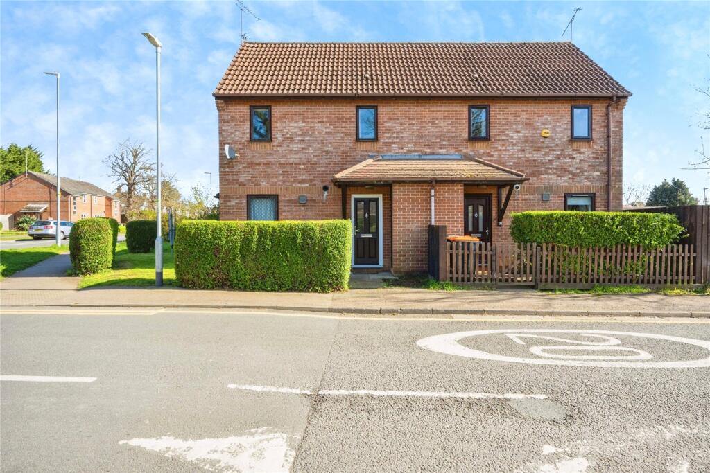 Main image of property: Ledburn Grove, Cedars Way, Leighton Buzzard, Bedfordshire, LU7