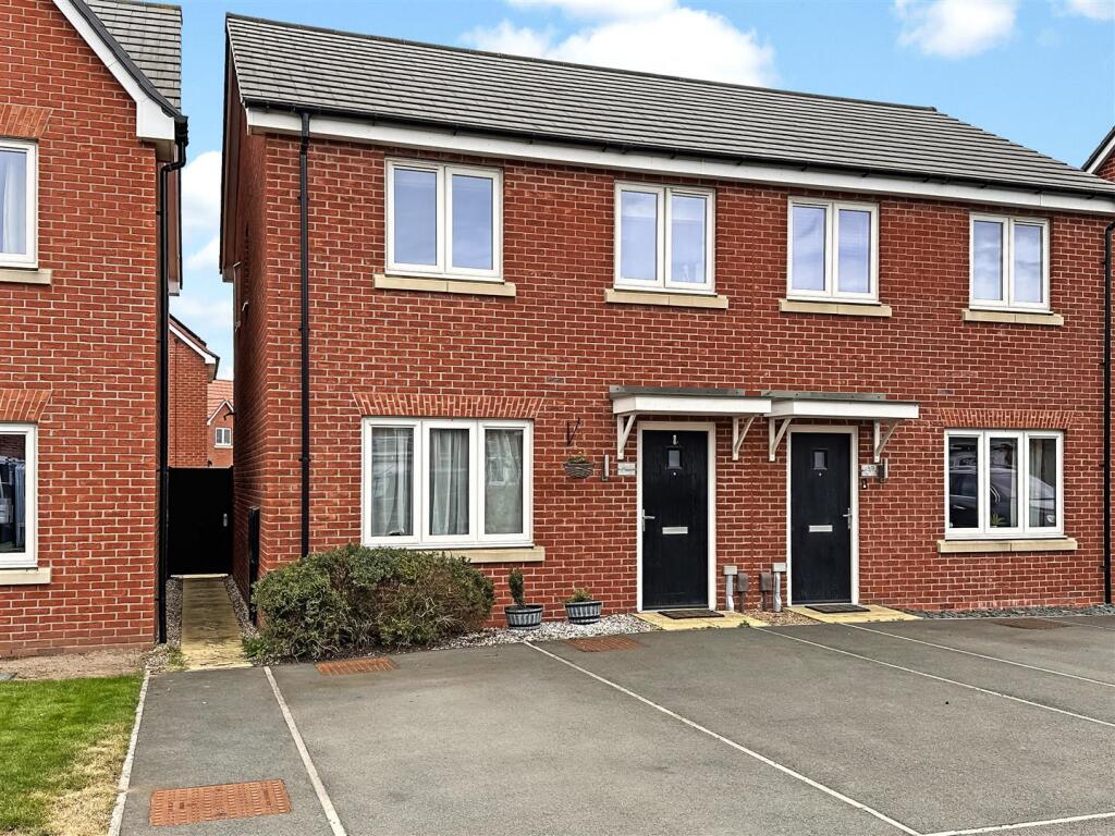 Main image of property: Flaxley Lane, Middlebeck, Newark