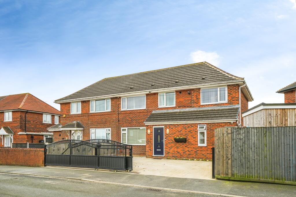 Main image of property: Lanshaw Close, Leeds, LS10