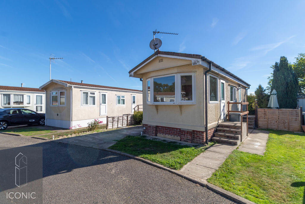 1-bed caravan on Newton Park Homes,  Newton St Faith, Norwich, £50,000