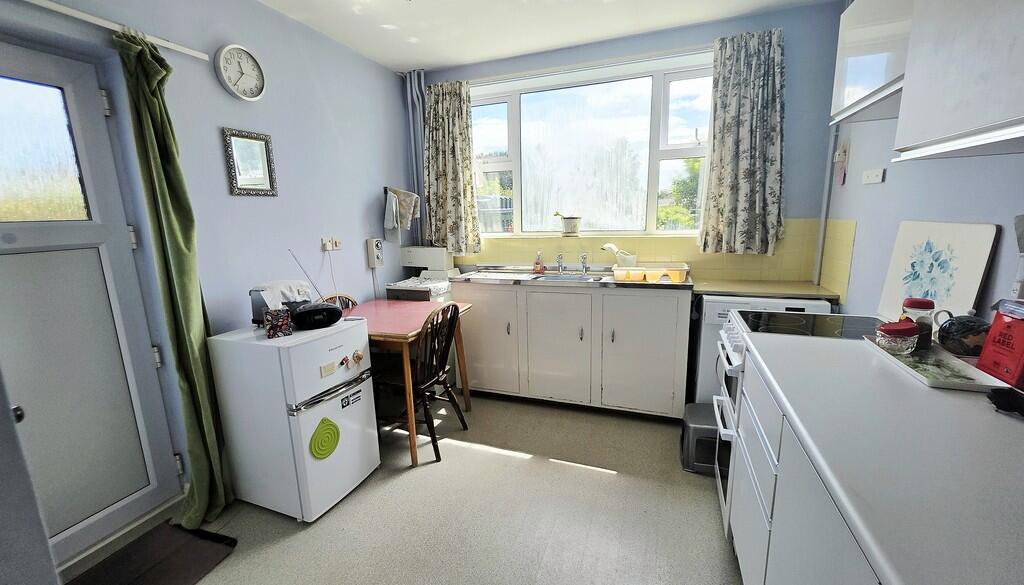 Manor Road, Brackley - More