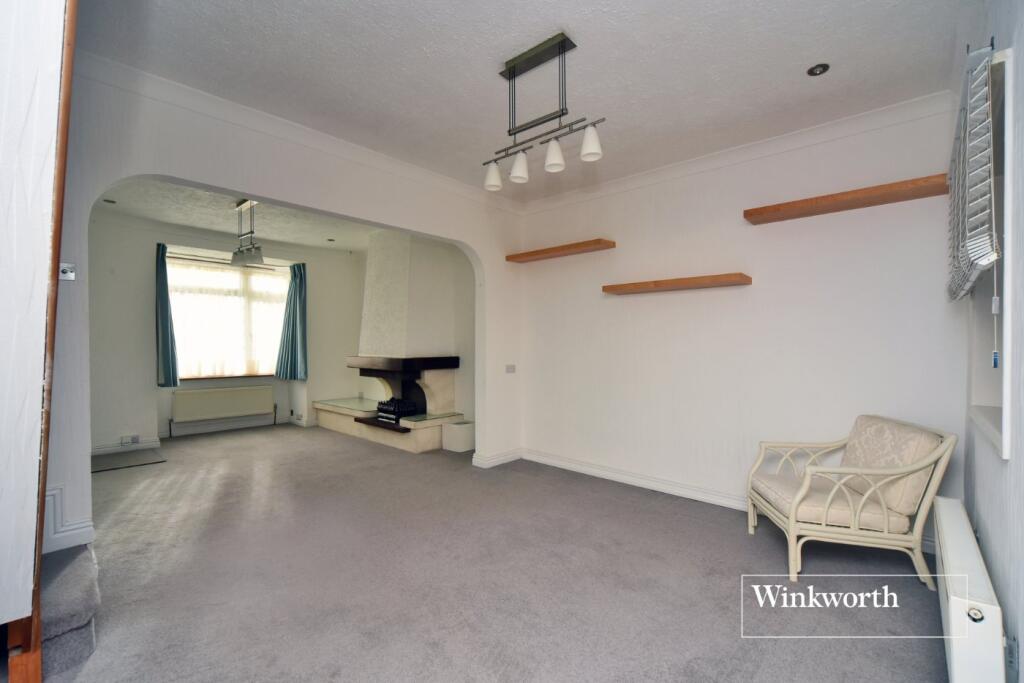 Longfellow Road, Worcester Park, KT4 photo 2