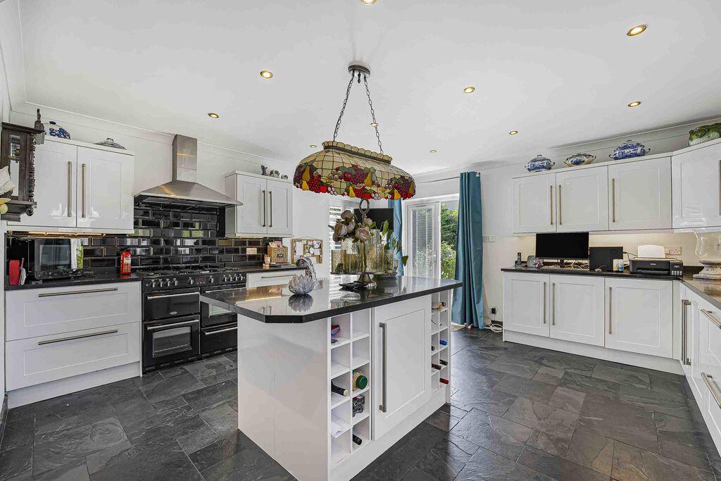 House in London - View 3