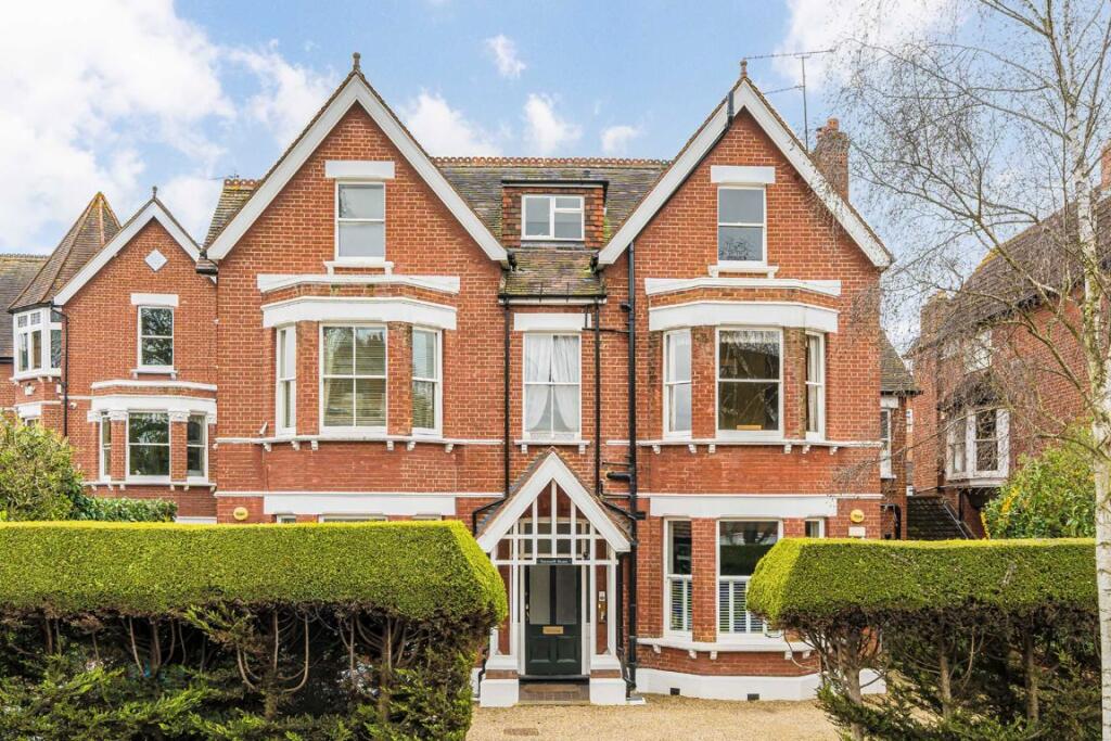 Main image of property: The Avenue, Kew