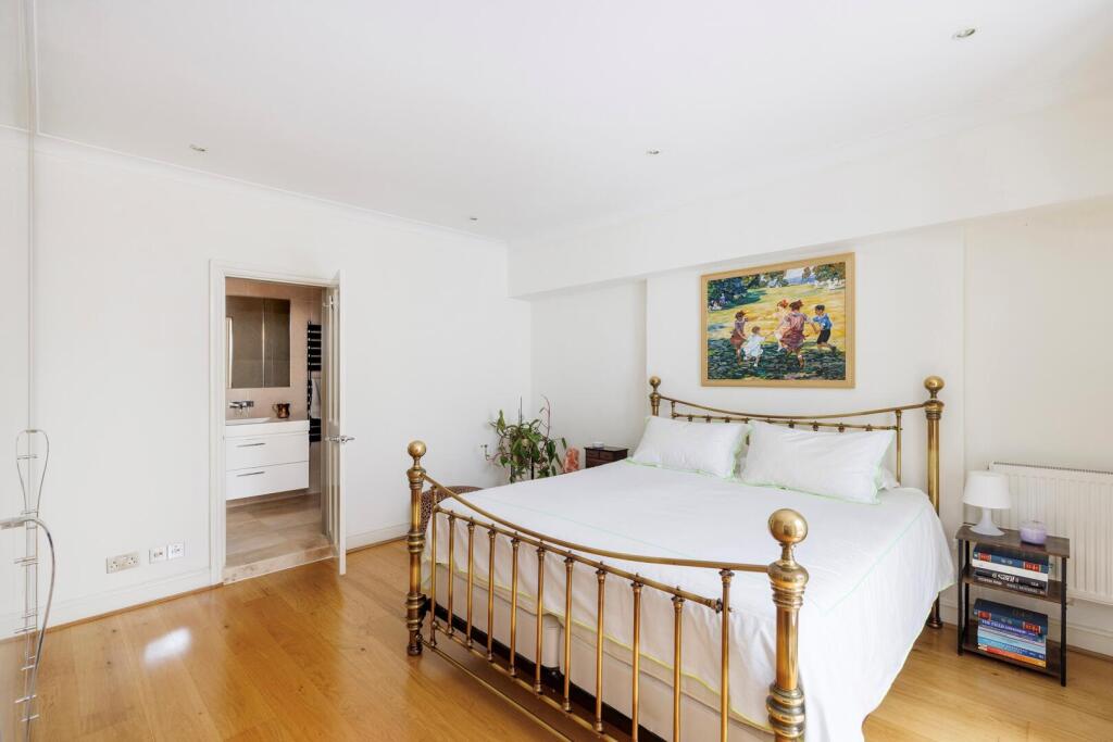 Apartment in London - View 5