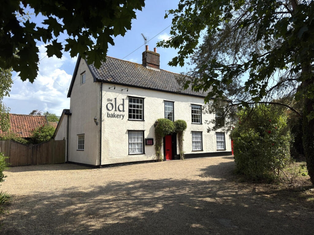 Main image of property: Church Walk, Diss, IP21 4