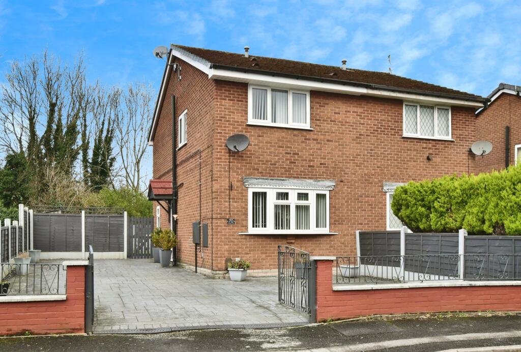 Main image of property: Stapleford Close, Manchester, Greater Manchester, M23