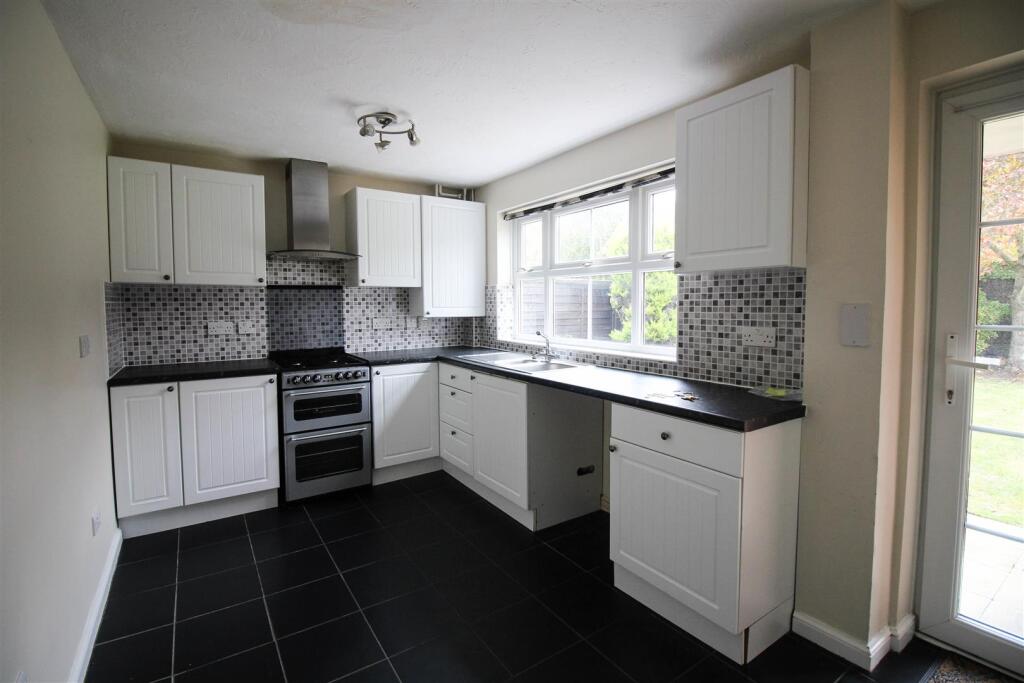 House in Guildford - View 3