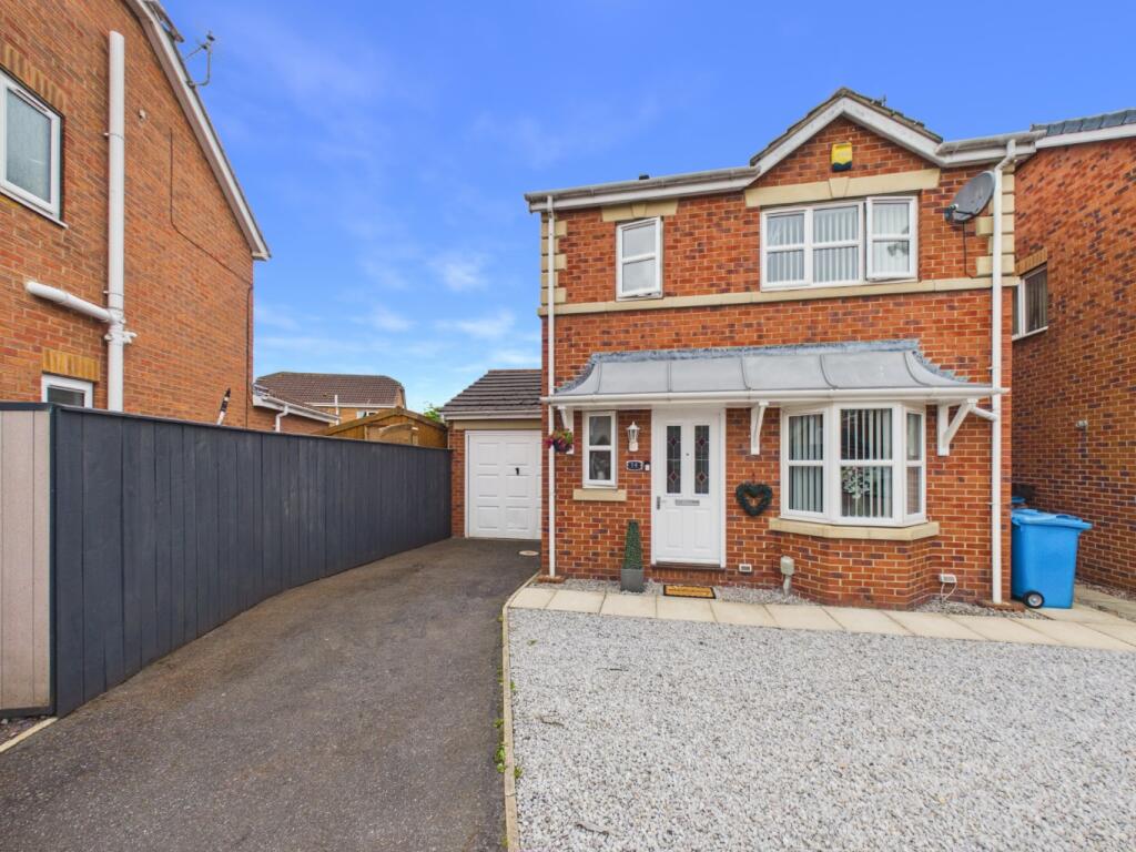 Main image of property: Raleigh Drive, Hull, East Riding Of Yorkshire, HU9 1UN