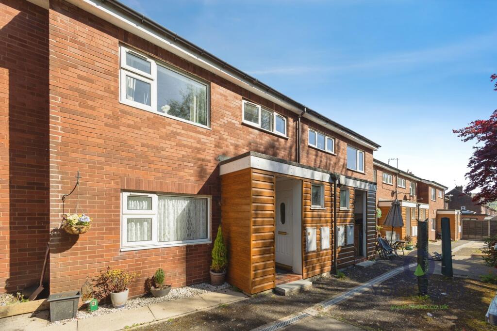 Main image of property: Windsor Court, Oldham, Greater Manchester, OL2