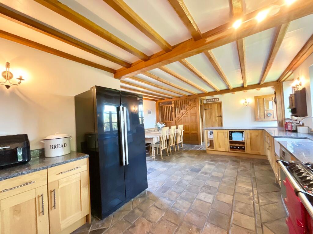 House in Stoke-on-Trent - View 5