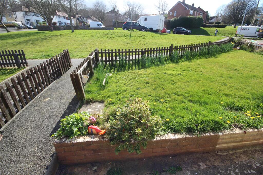 Maes-y-Fron, Colwyn Bay photo 4