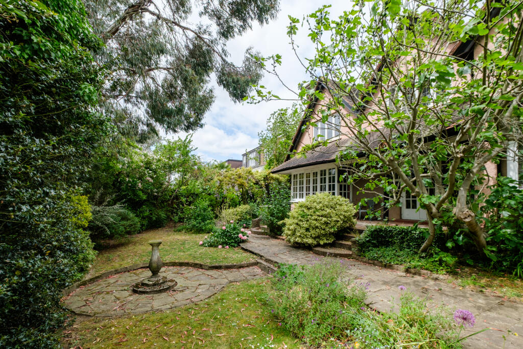House in London - View 5
