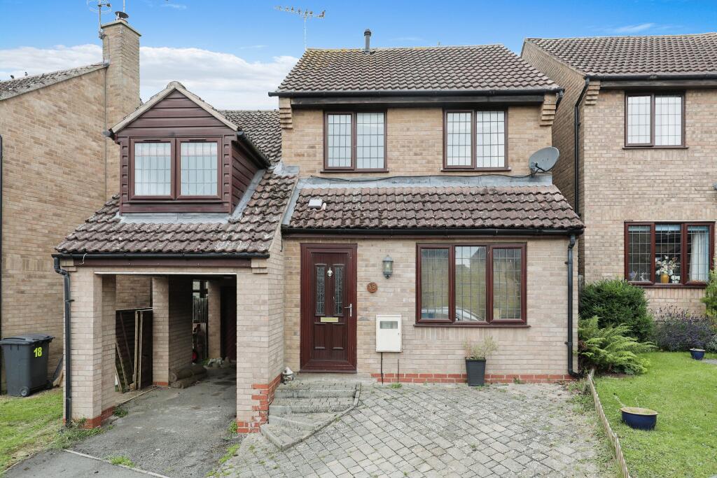 4-bed detached on Bishops Gate, Bishops Itchington, Southam, Warwickshire, CV47, £375,000