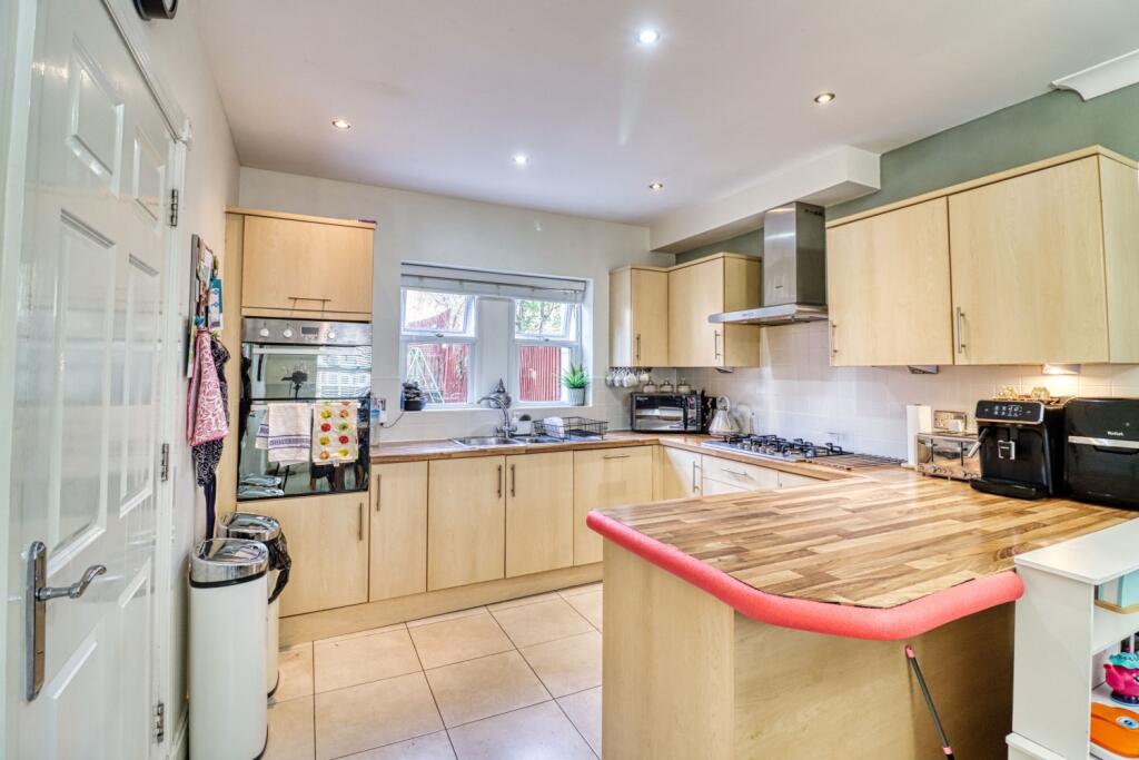 Frampton Grove, Westcroft, Milton Keynes, Buckinghamshire, MK4 photo 4