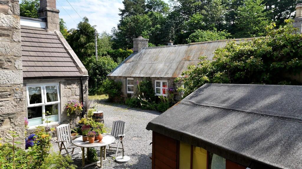 Willowbank Guest House and Willowbank Bothy, Highland - View 2