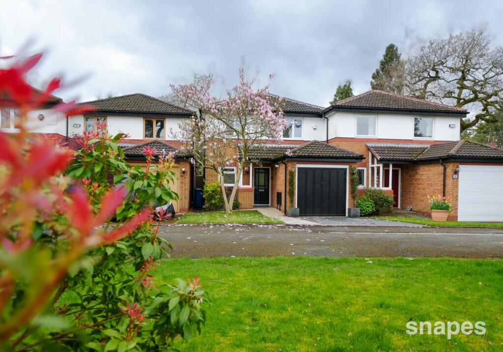 Main image of property: Dawlish Close, Bramhall, SK7
