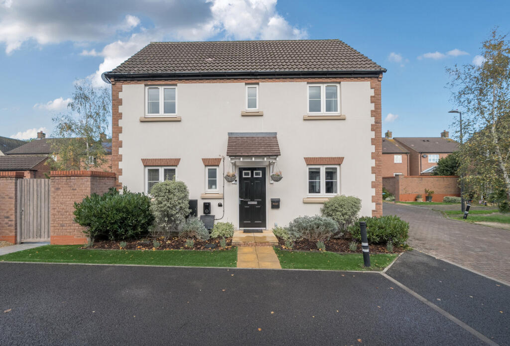 Main image of property: John Chiddy Close, Hanham, Bristol, Gloucestershire, BS15