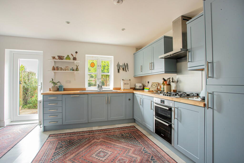 Gloucester Street,  Wotton-under-Edge photo 4