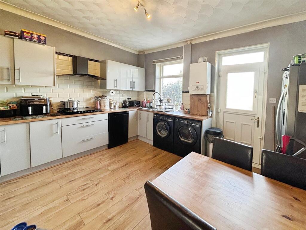 Additional image 3 of Briggs Avenue, Bradford, BD6 3AS