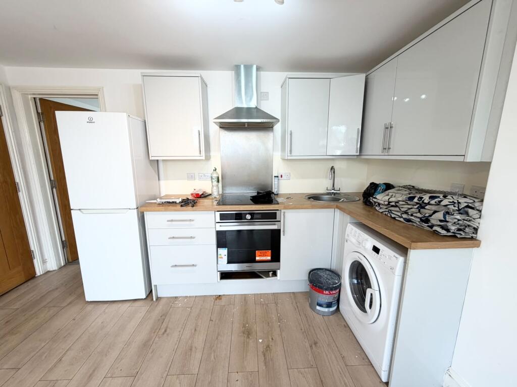 Apartment in Peterborough, Woodston - View 5