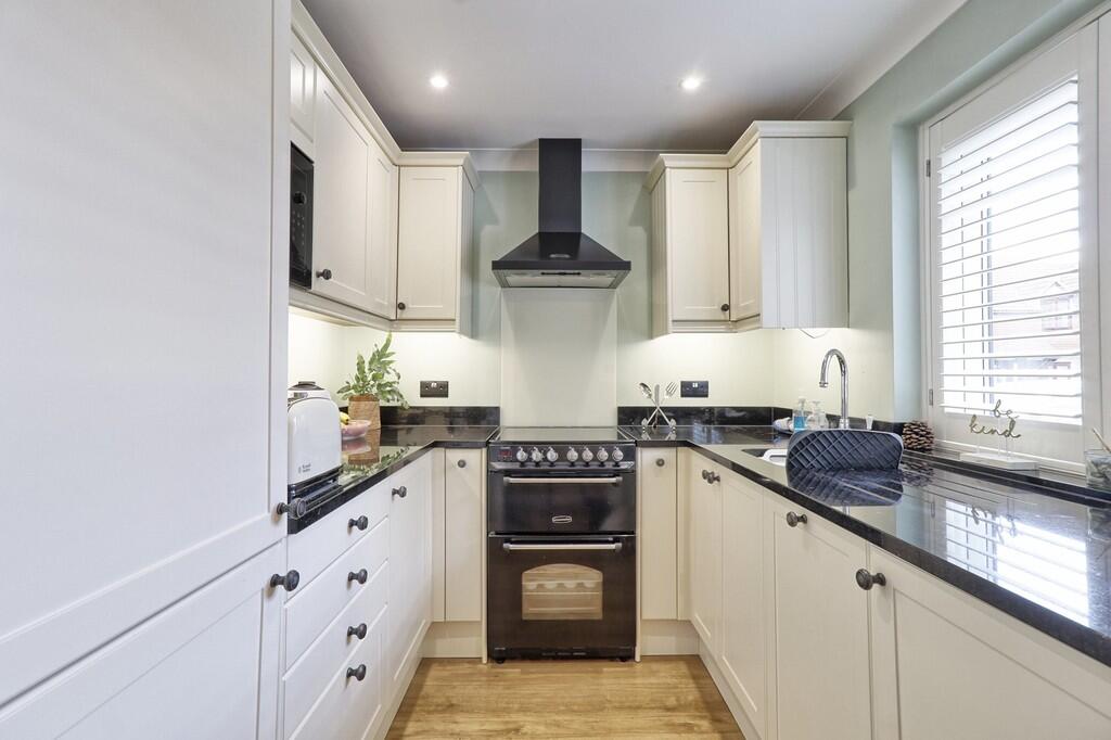 House in Southend-on-Sea - View 4