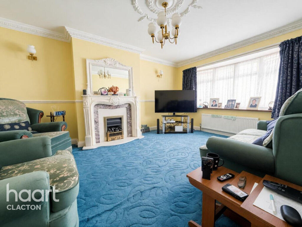 Havering Close, Clacton-On-Sea photo 3