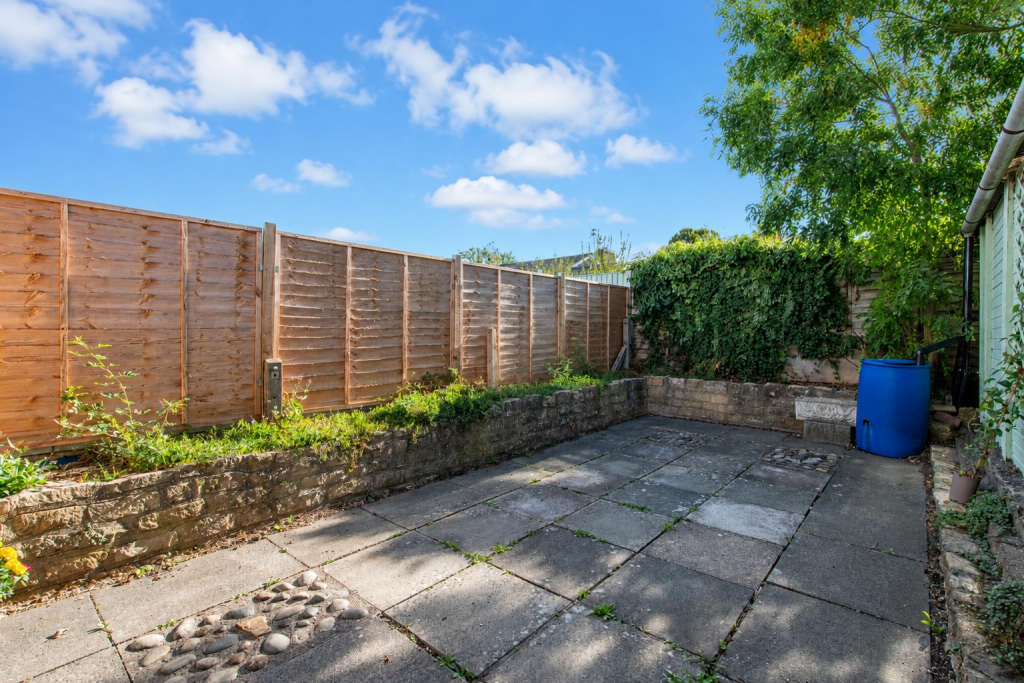 House in Northampton - View 3