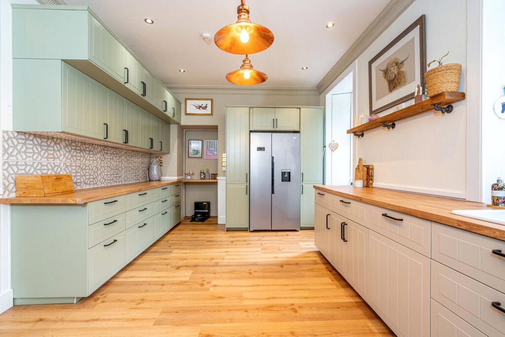 House in Dundee - View 5