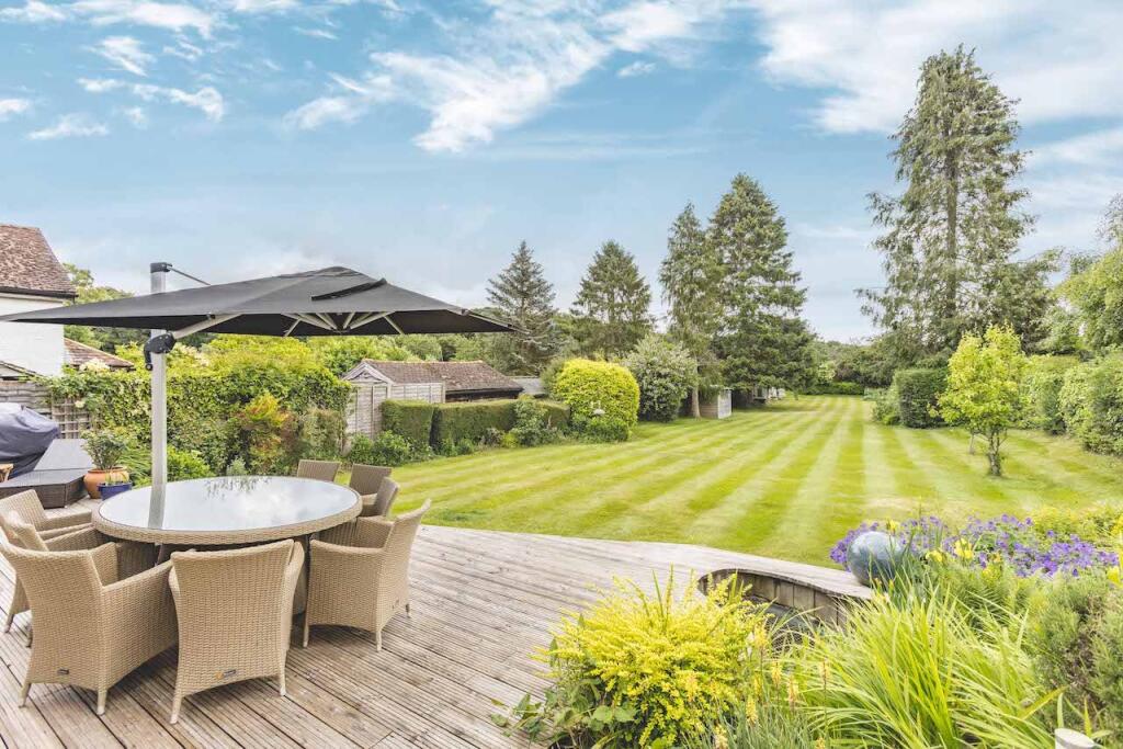 Nortoft Road, Chalfont St Peter, SL9 photo 4