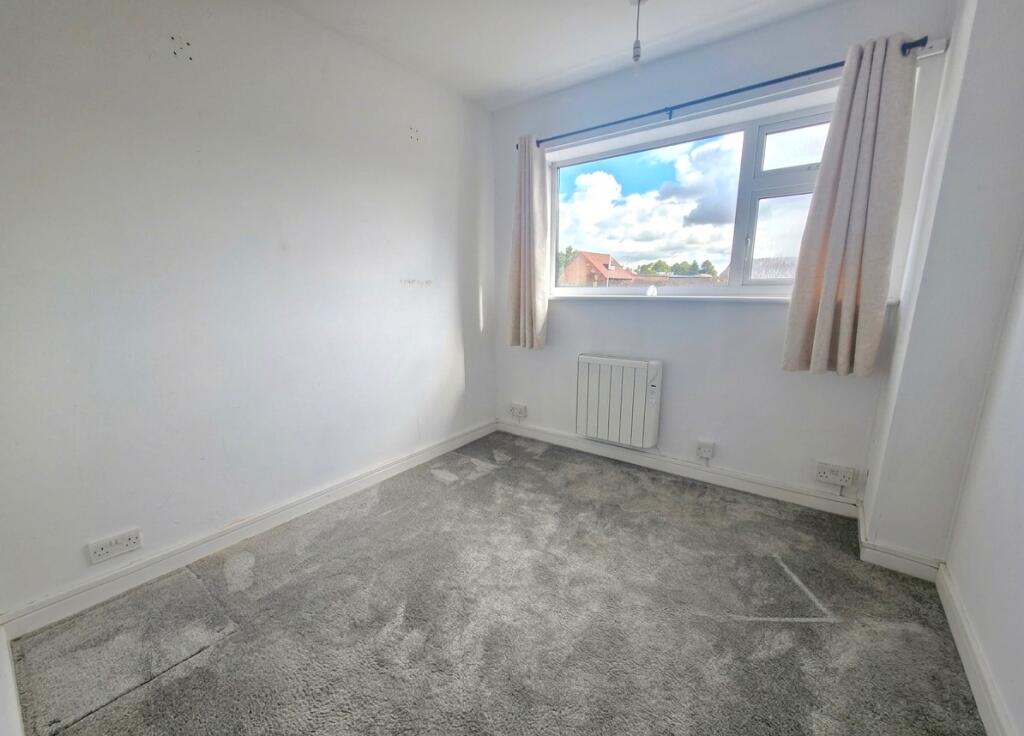 Apartment in Warwick - View 5