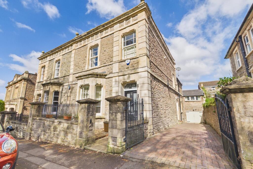 Main image of property: Seavale Road, Clevedon, North Somerset, BS21