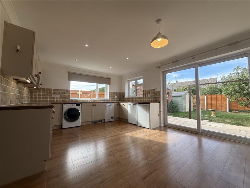 House in Gloucester - View 3