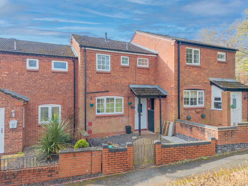 Main image of property: Lightoak Close, Redditch, B97 5NQ