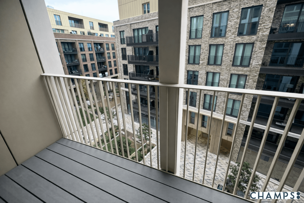 Apartment in London - View 5