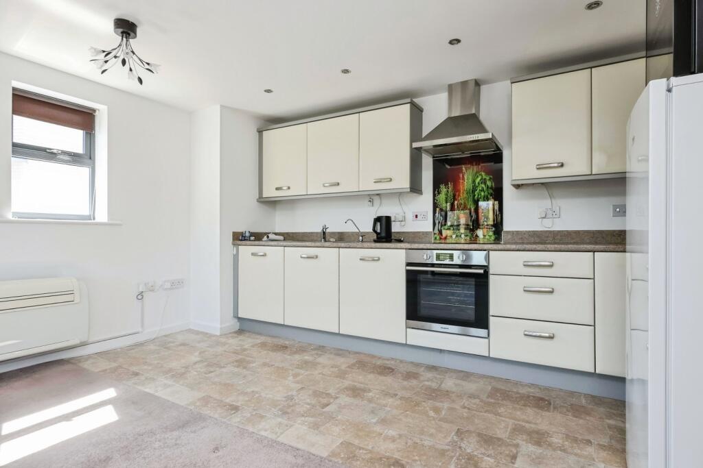 Apartment in Sandwell, Galton Village - View 3
