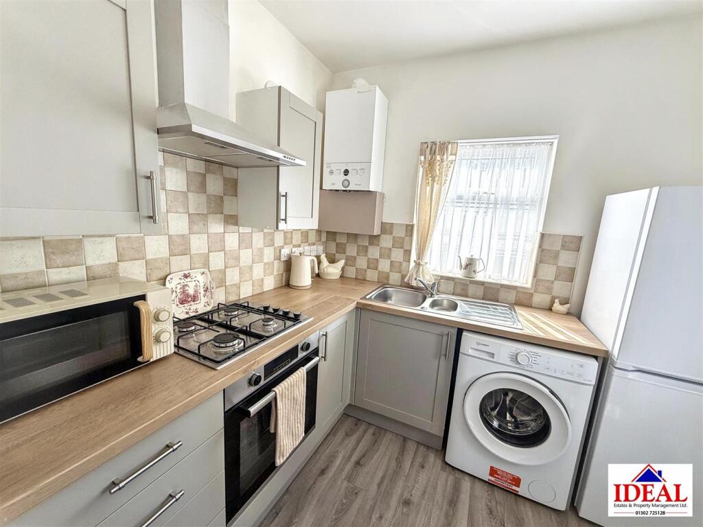 House in Doncaster, South Yorkshire - View 5