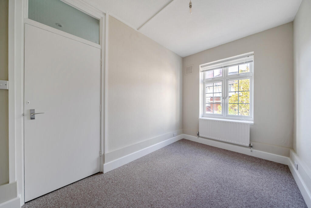 Apartment in London - View 3
