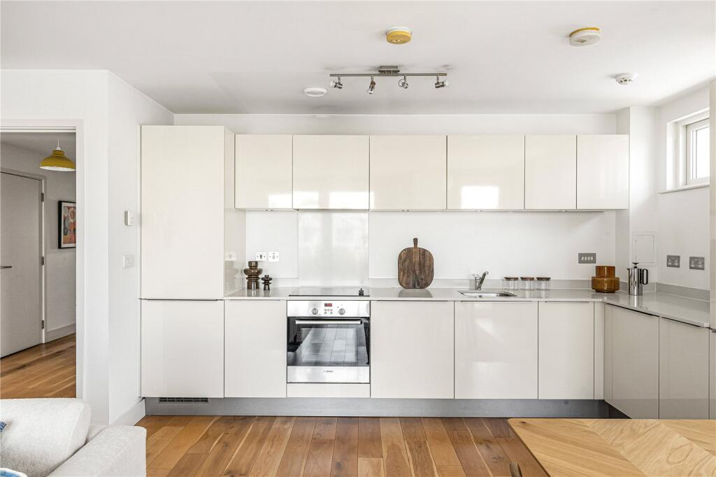 Apartment in London - View 2