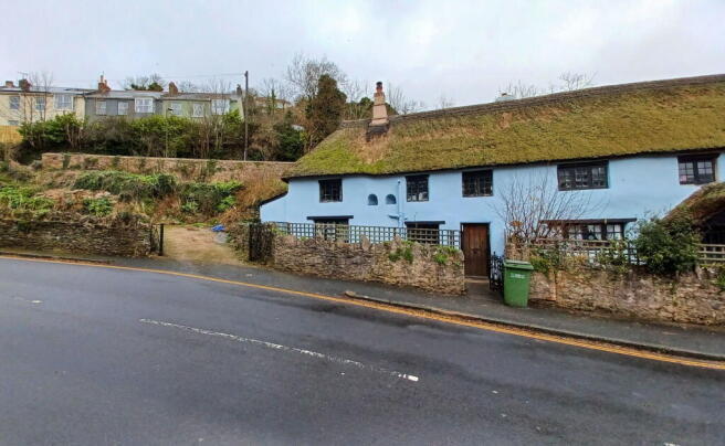 Main image of property: 1 Pennys Cottage, Pennys Hill, Torquay, Devon TQ1 4HE