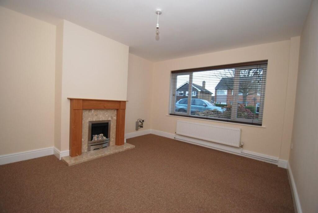 Main image of property: 28 Bideford Avenue, Baswich, Stafford, ST17 0HB