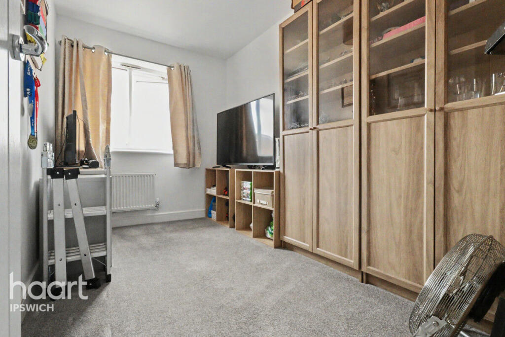 House in Ipswich, Sproughton - View 4