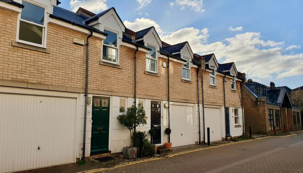 Main image of property: Cambridge Place, Cambridge, CB2