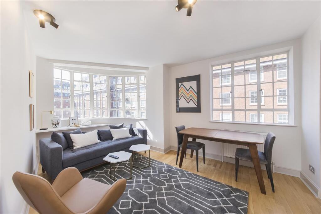 2-bed flat on Sloane Avenue, SW3, £795,000