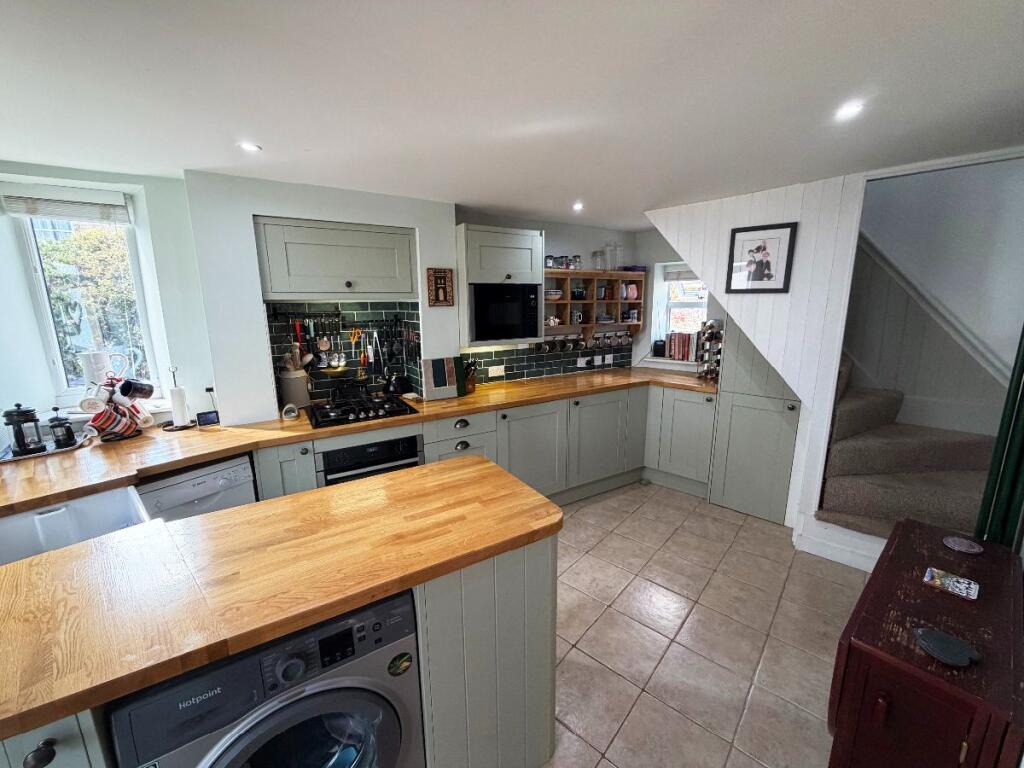 House in Harrold - View 5