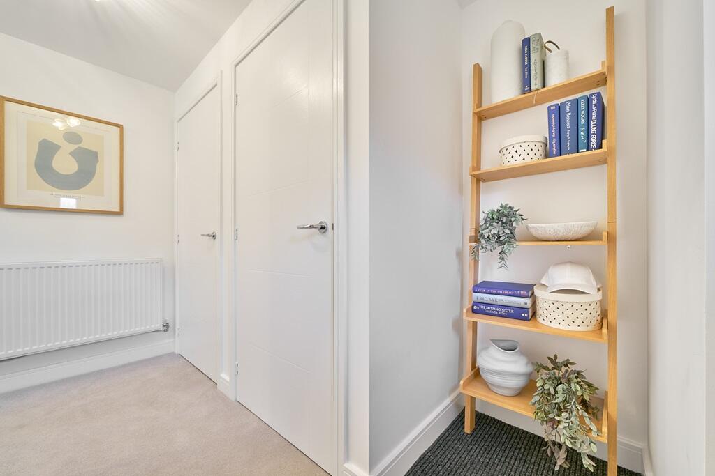 Apartment in Reading, Barkham - More