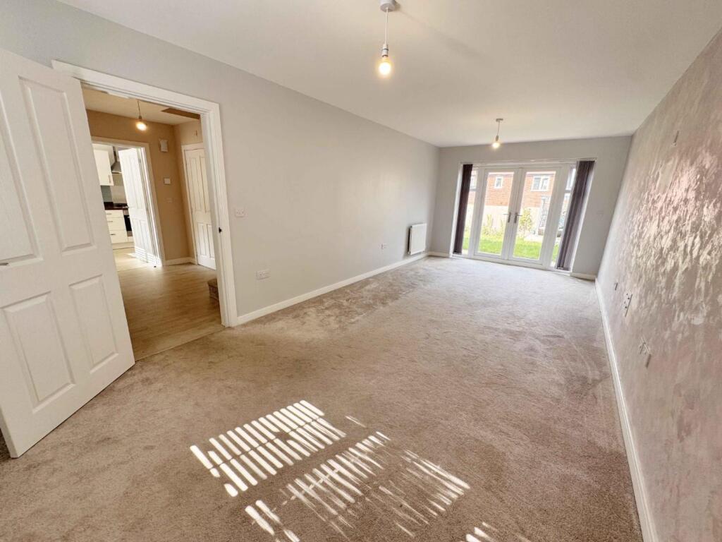 House in Rugby, Houlton, Hillmorton - View 4