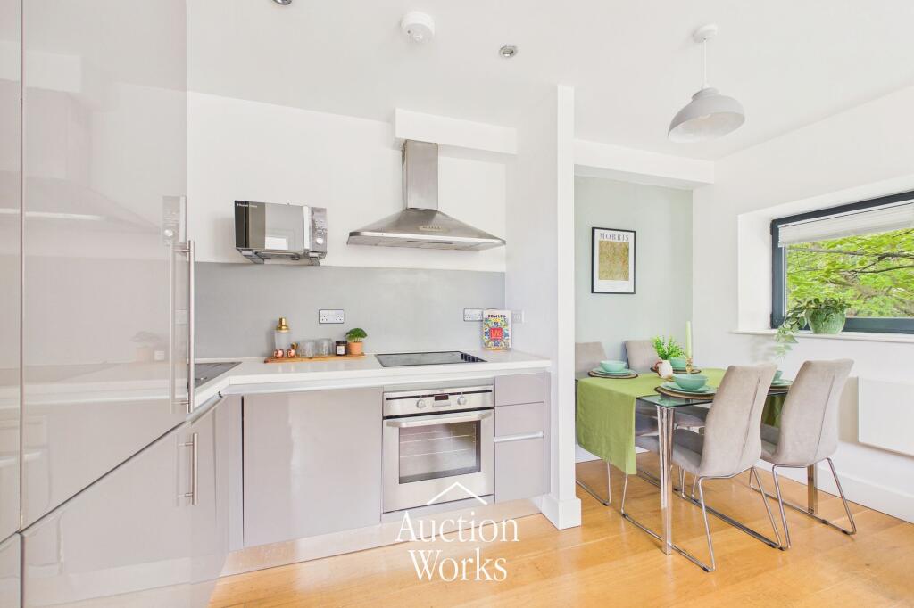 Apartment in Newcastle upon Tyne - View 5