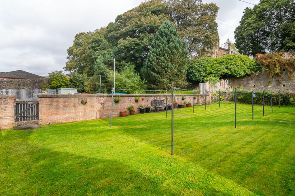 Apartment in Lennoxtown, East Dunbartonshire - View 4